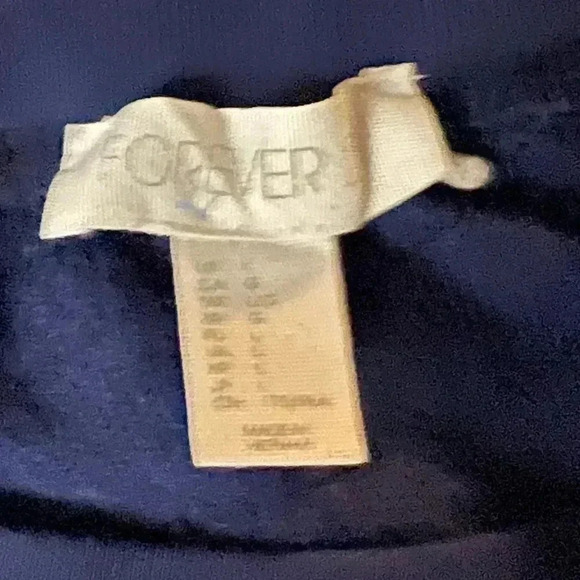 Forever 21 top size large ultimate comfort top featuring a relaxed fit. - Picture 3 of 3
